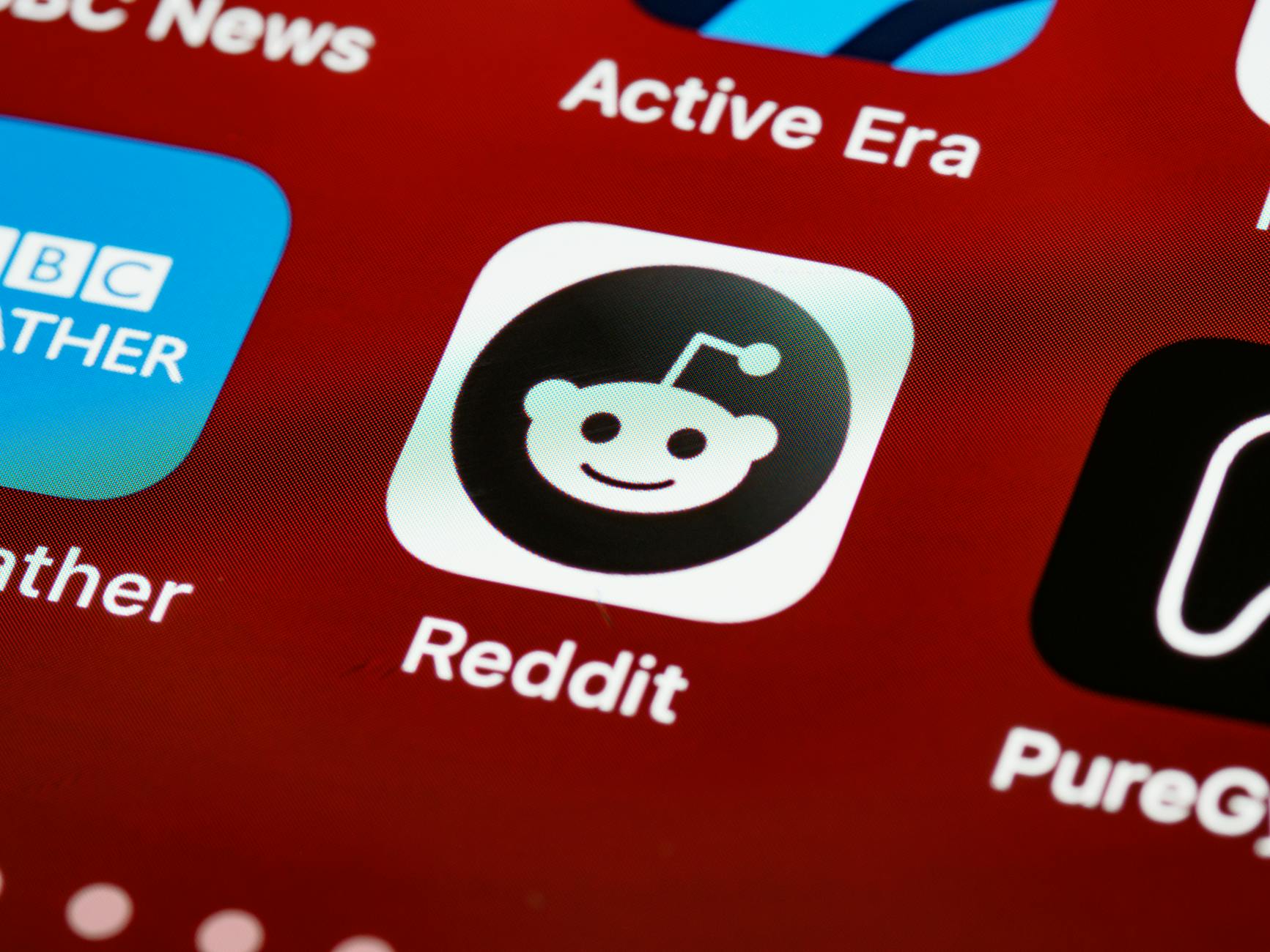 How to Get the Best IPTV Smarters Subscription on Reddit in 2025